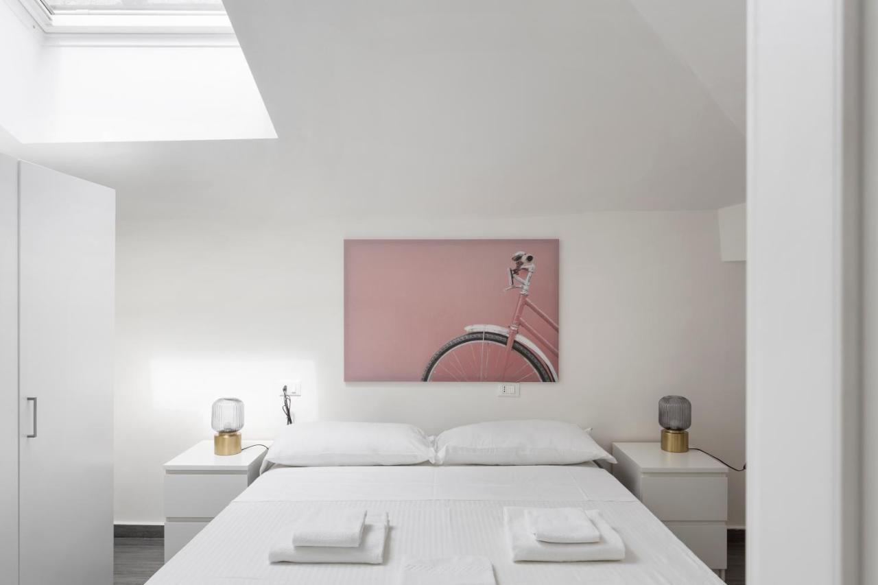 2 Bedroom 2 Bathroom Apt - Duomo 1 Милан Экстерьер фото