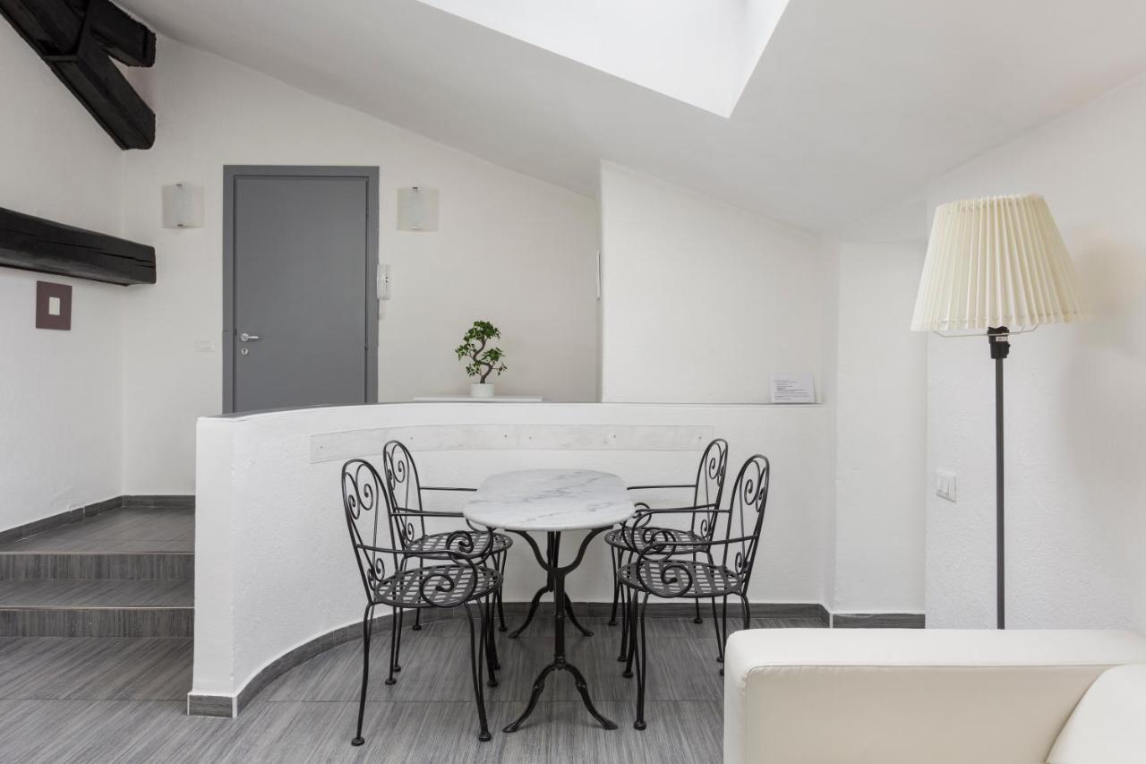 2 Bedroom 2 Bathroom Apt - Duomo 1 Милан Экстерьер фото